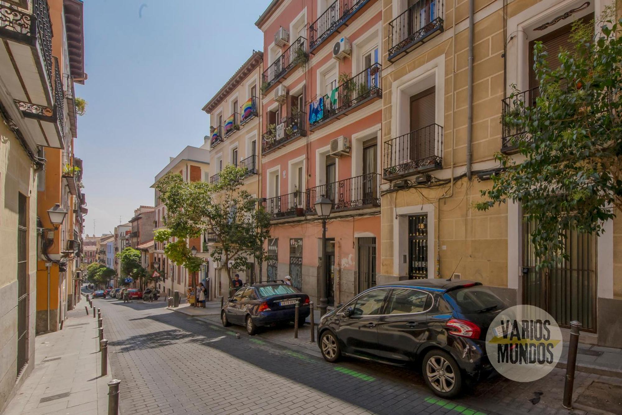 Appartamento Cool Duplex Bajo 7pax Cerca De Tirso De Molina E2